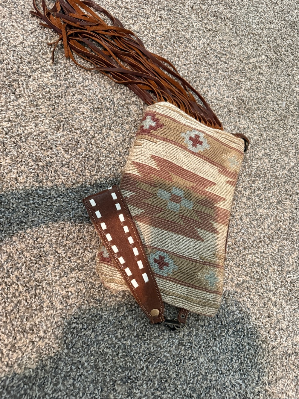 Myra clutch - Picture 3 of 3